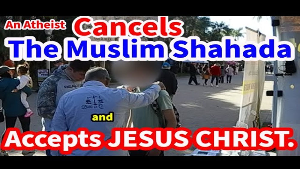 An atheist cancels the Muslim shahada and accepts Jesus Christ/BALBOA PARK